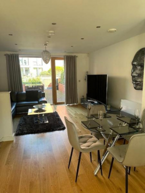 Luxury Modern Town House, Manchester City Centre, Free Secured Parking